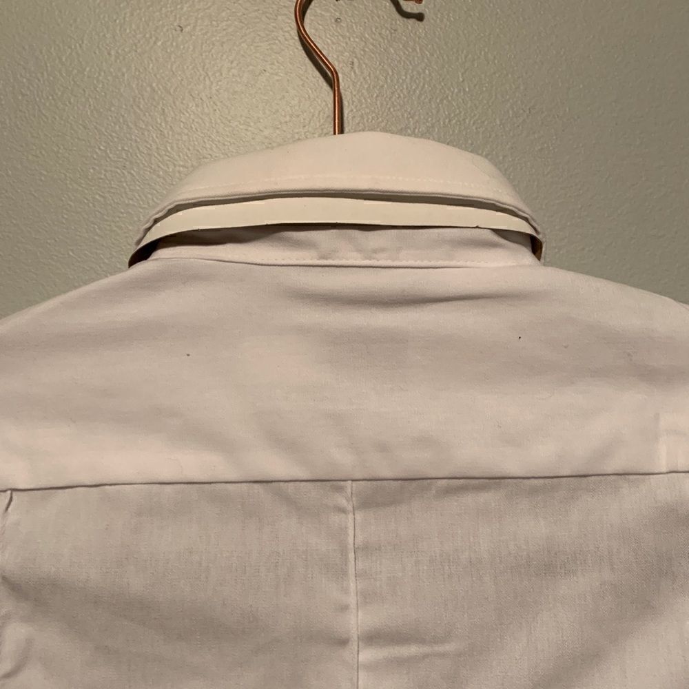 Women's White Collared Button-down - image 7